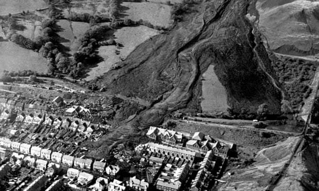 the crown study aberfan 8